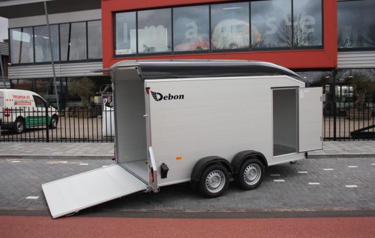 Debon Roadster 700 Aluminium / 2600kg (extra zijdeur)